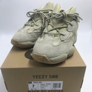 Yeezy 500 Stones